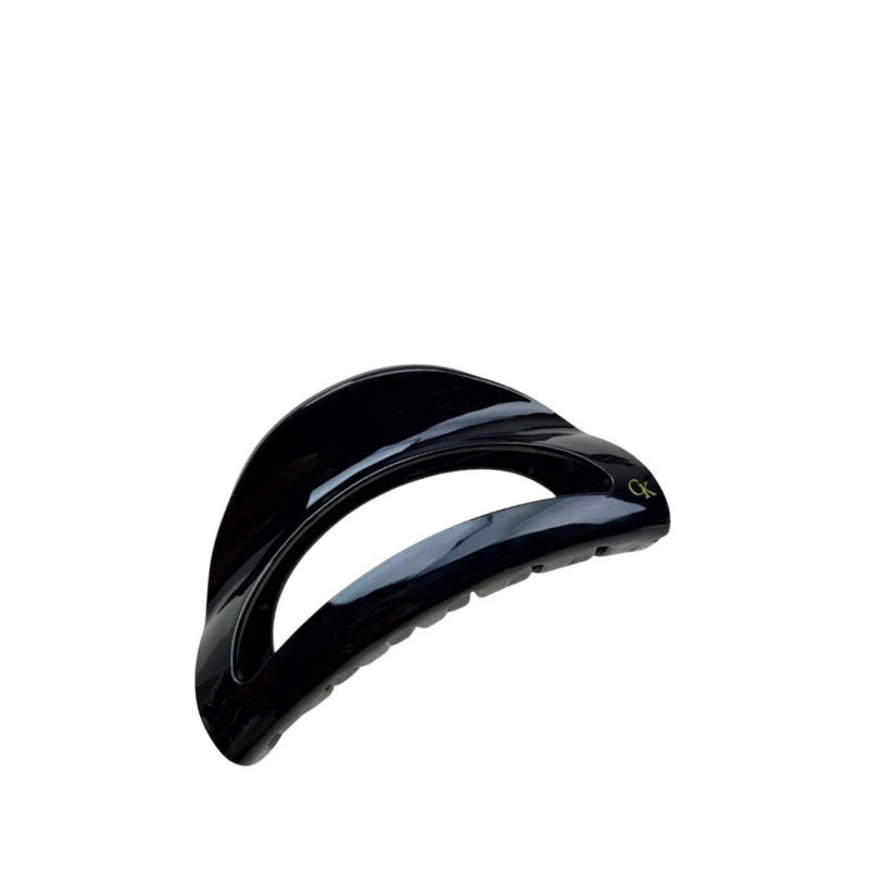 Chelsea King French L’Arc Cutout Claw Black