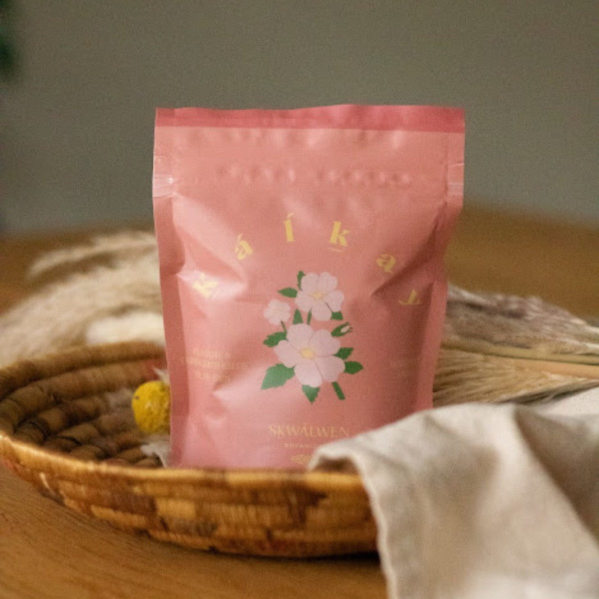Skwalwen Botanicals Kalkáy Wild Rose & Yarrow Bath Salts