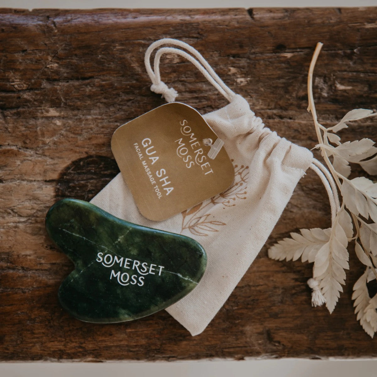 Somerset Moss Jade Gua Sha Stone - The Green Kiss
